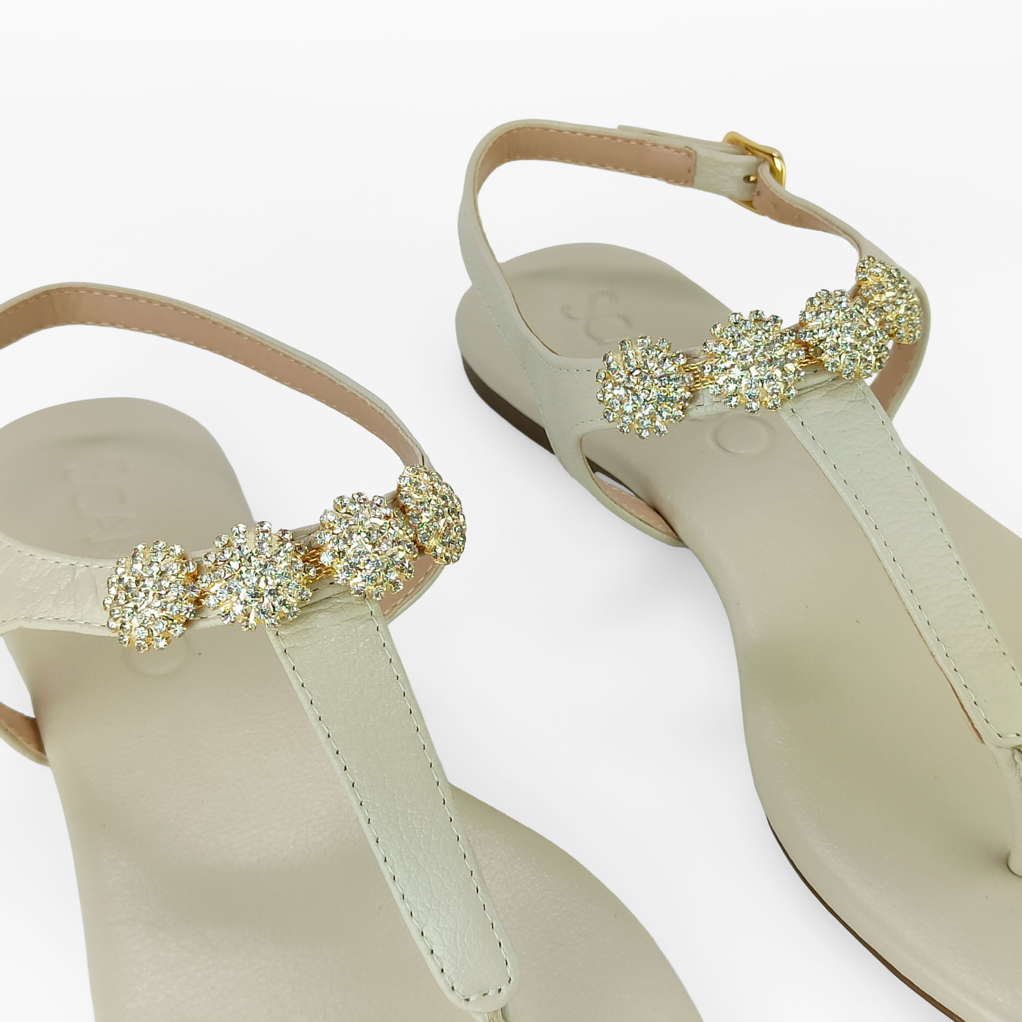 rasteira-couro-bico-amendoado-off-white-30022402_5