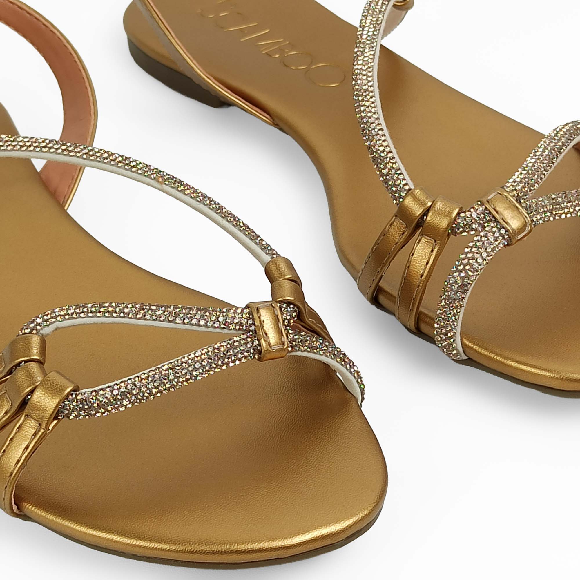 sandalia-rasteira-metalizada-bico-redondo-bronze-30021203_6