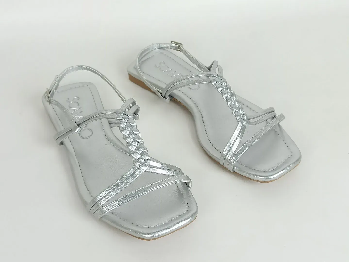 sandalia-rasteira-bico-quadrado-prata-58703803_6