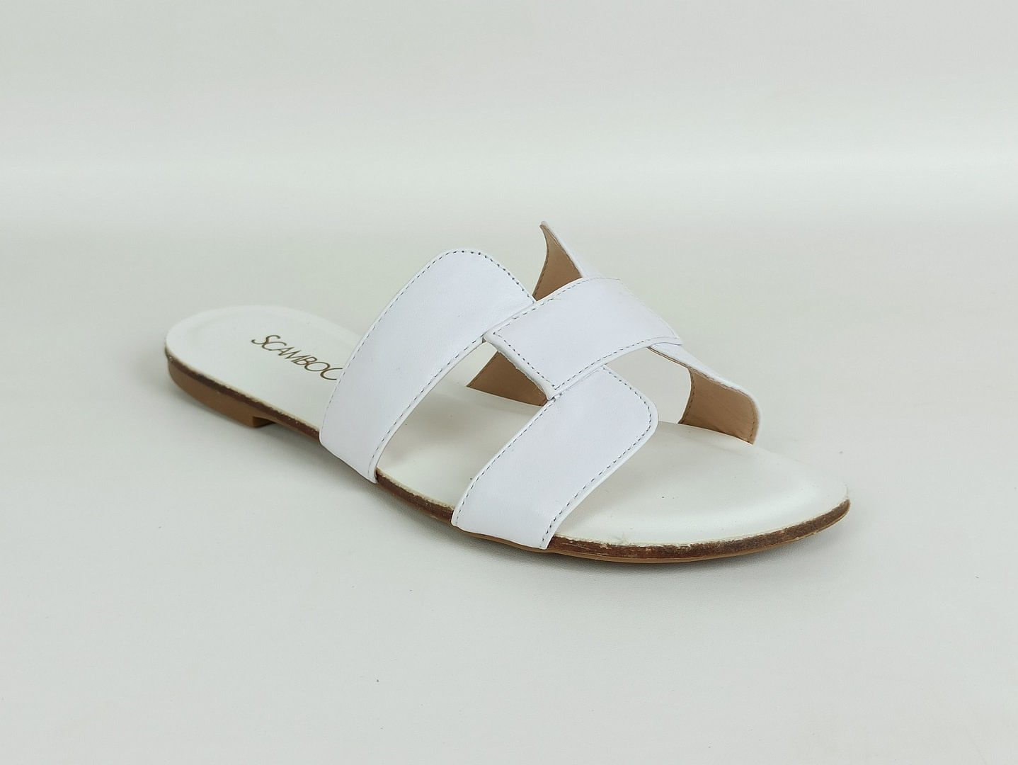 sandalia-rasteira-bico-redondo-branca-266aa2343_2