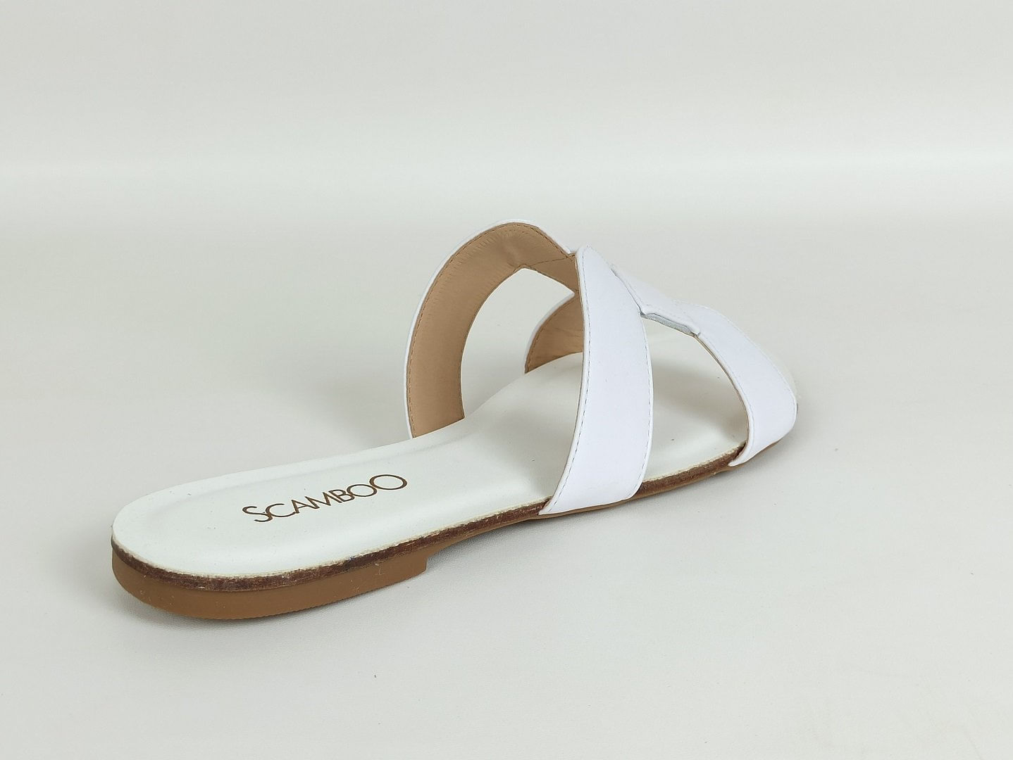 sandalia-rasteira-bico-redondo-branca-266aa2343_3