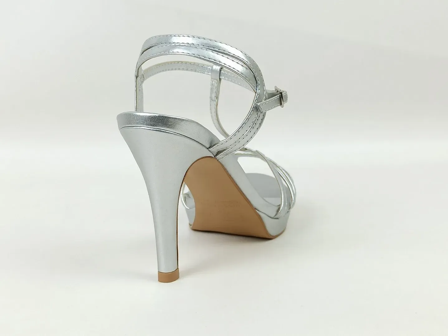 sandalia-salto-alto-fino-bico-amendoado-prata-13007609_3