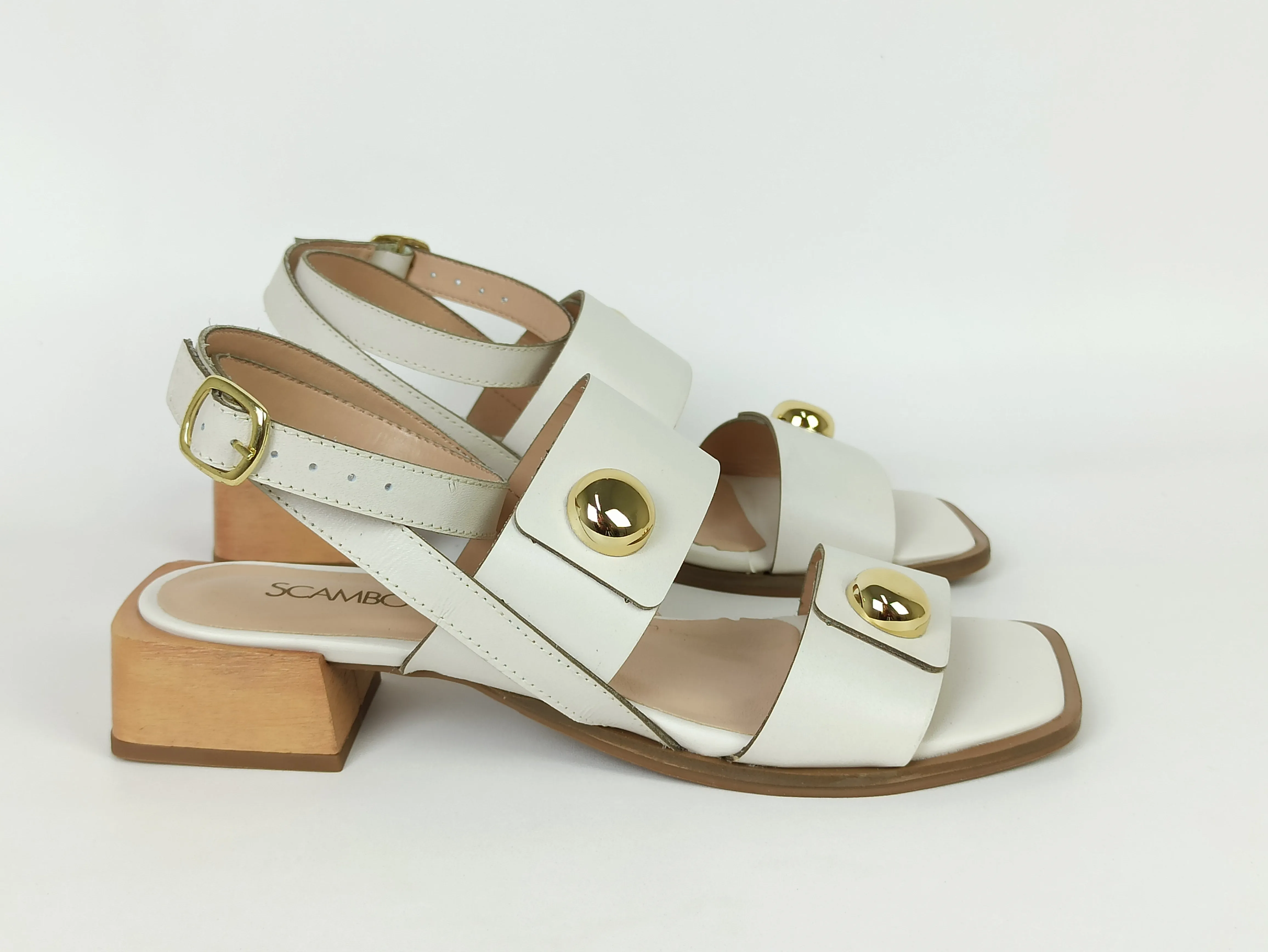 sandalia-couro-salto-baixo-bloco-bico-quadrado-off-white-436aa4770_2