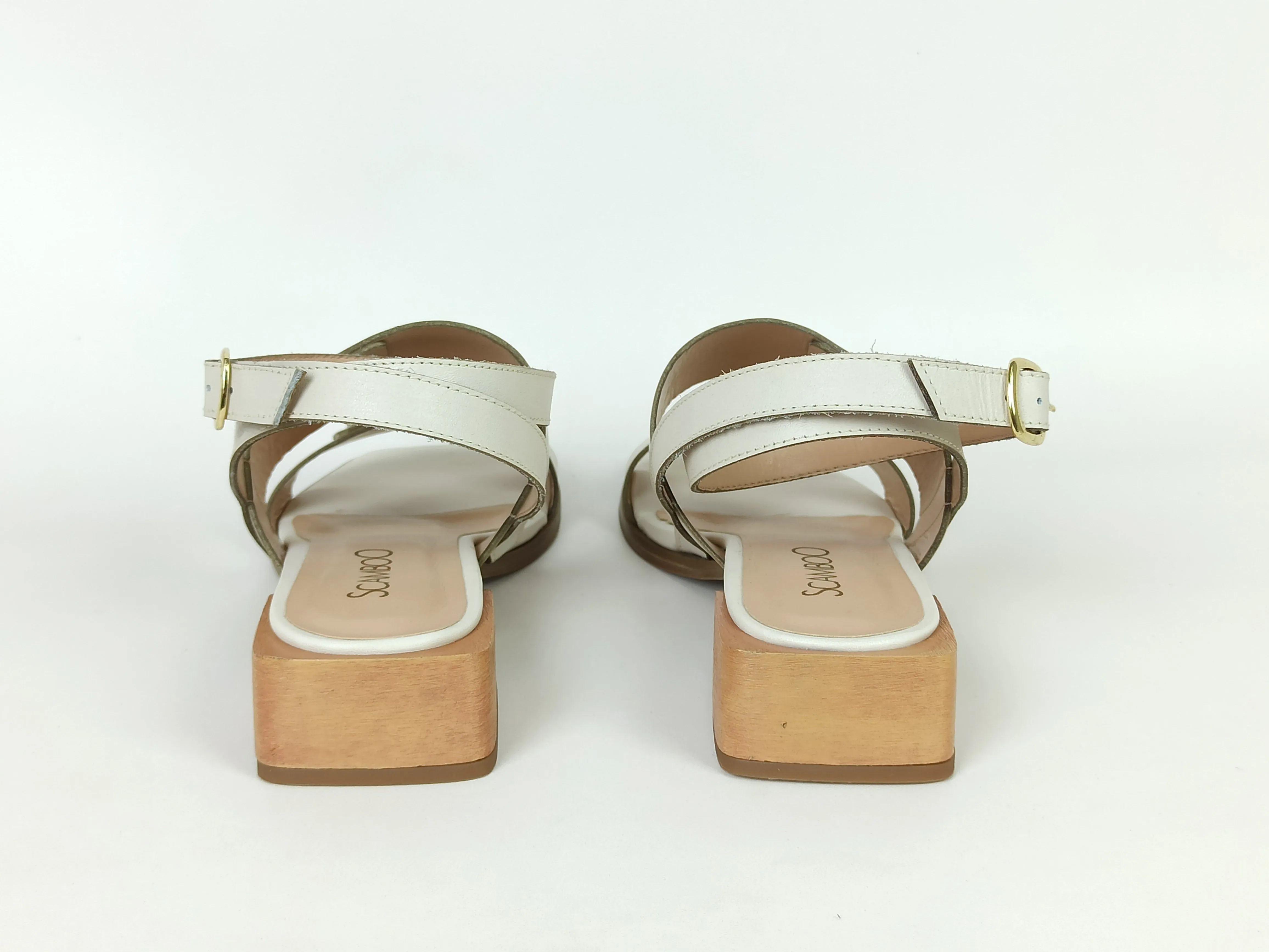 sandalia-couro-salto-baixo-bloco-bico-quadrado-off-white-436aa4770_3