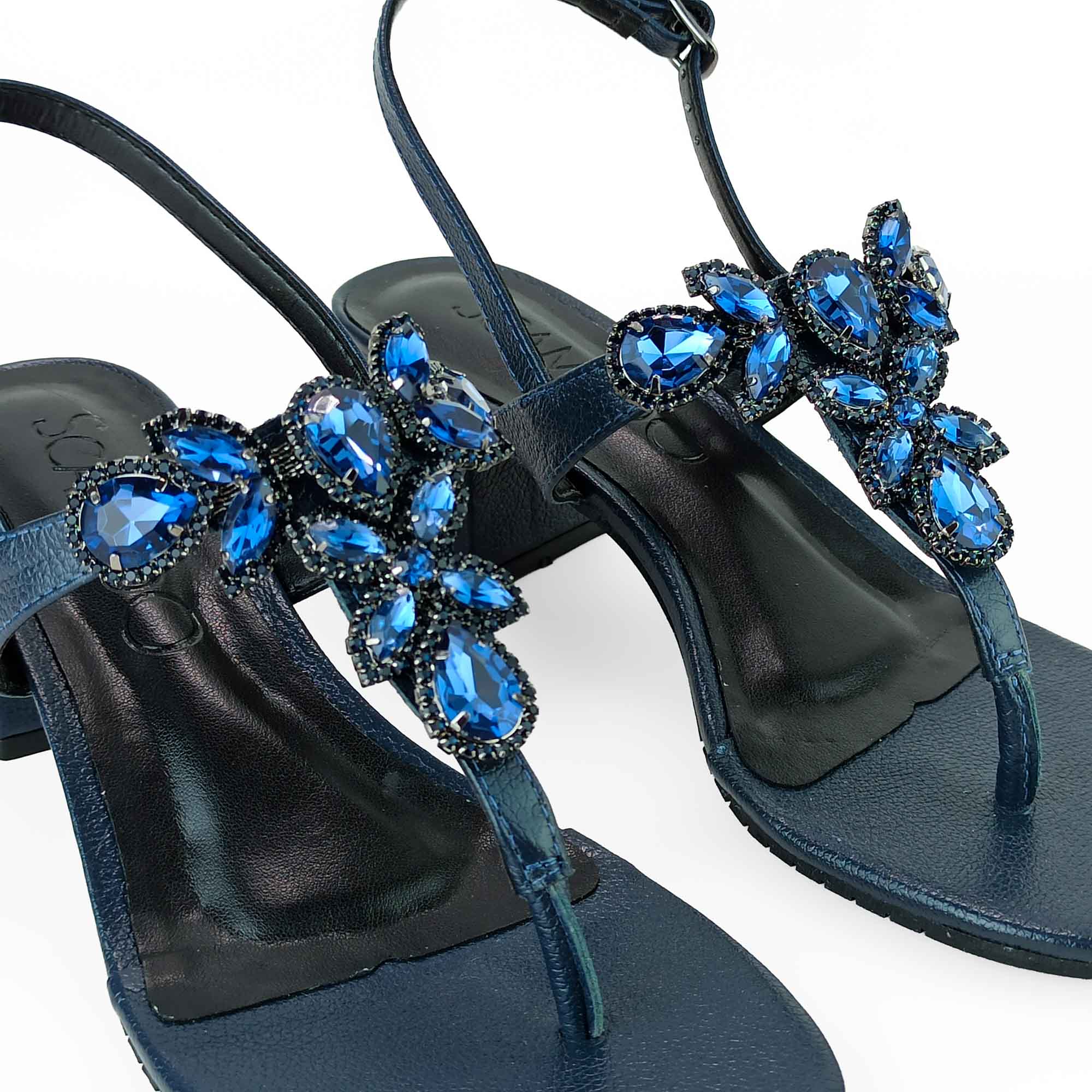 sandalia-couro-salto-baixo-bloco-bico-amendoado-azul-marinho-20813403_5