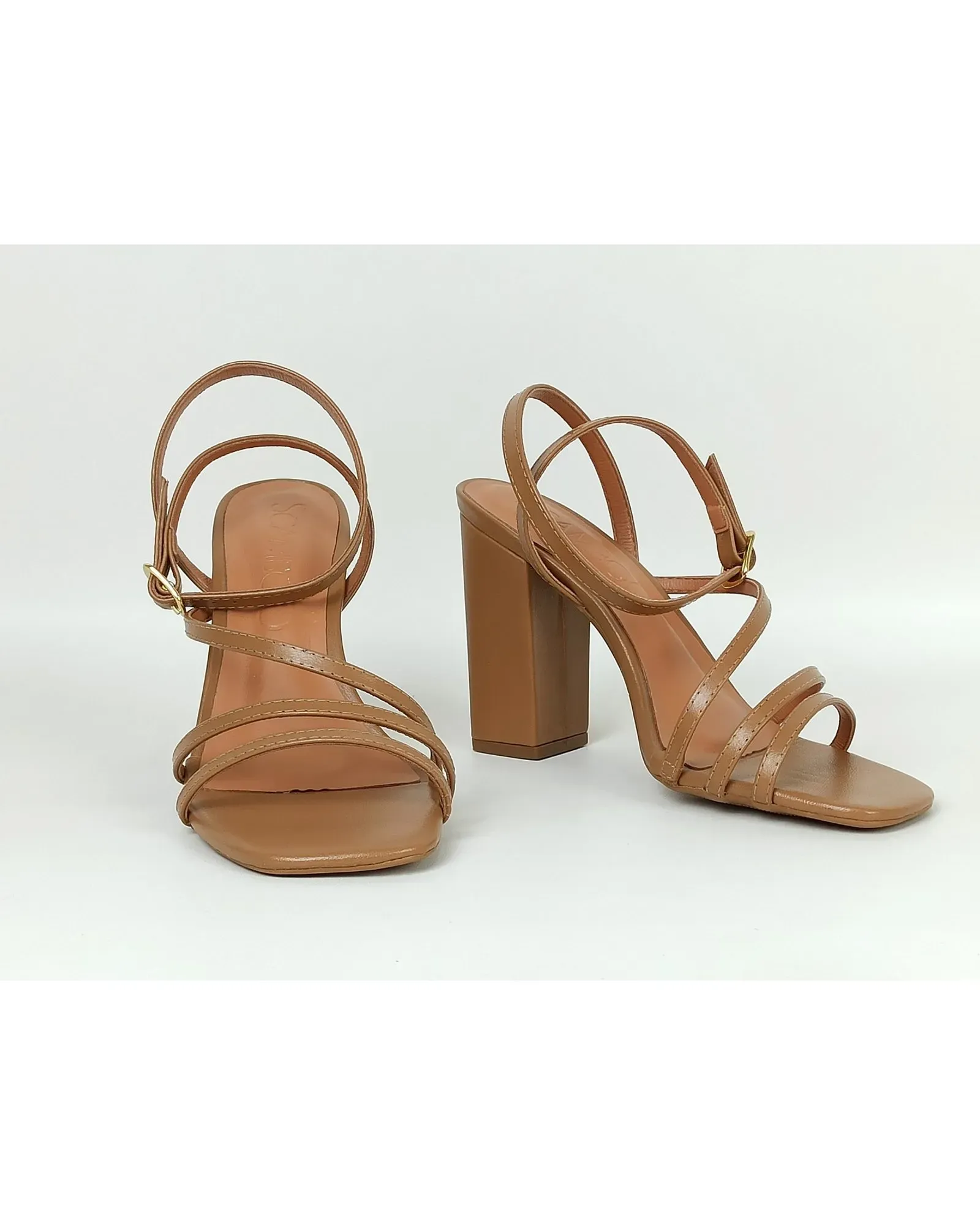 sandalia-couro-salto-alto-bloco-bico-quadrado-caramelo-14501106_5