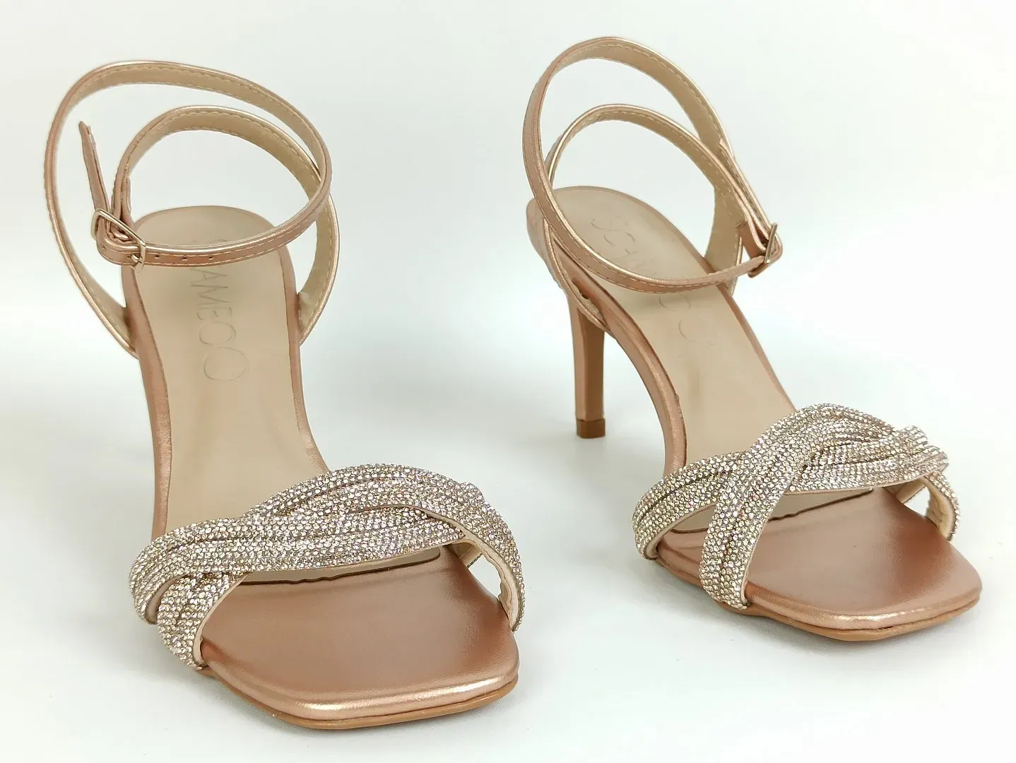 sandalia-metalica-salto-alto-fino-bico-quadrado-rose-53501805_4