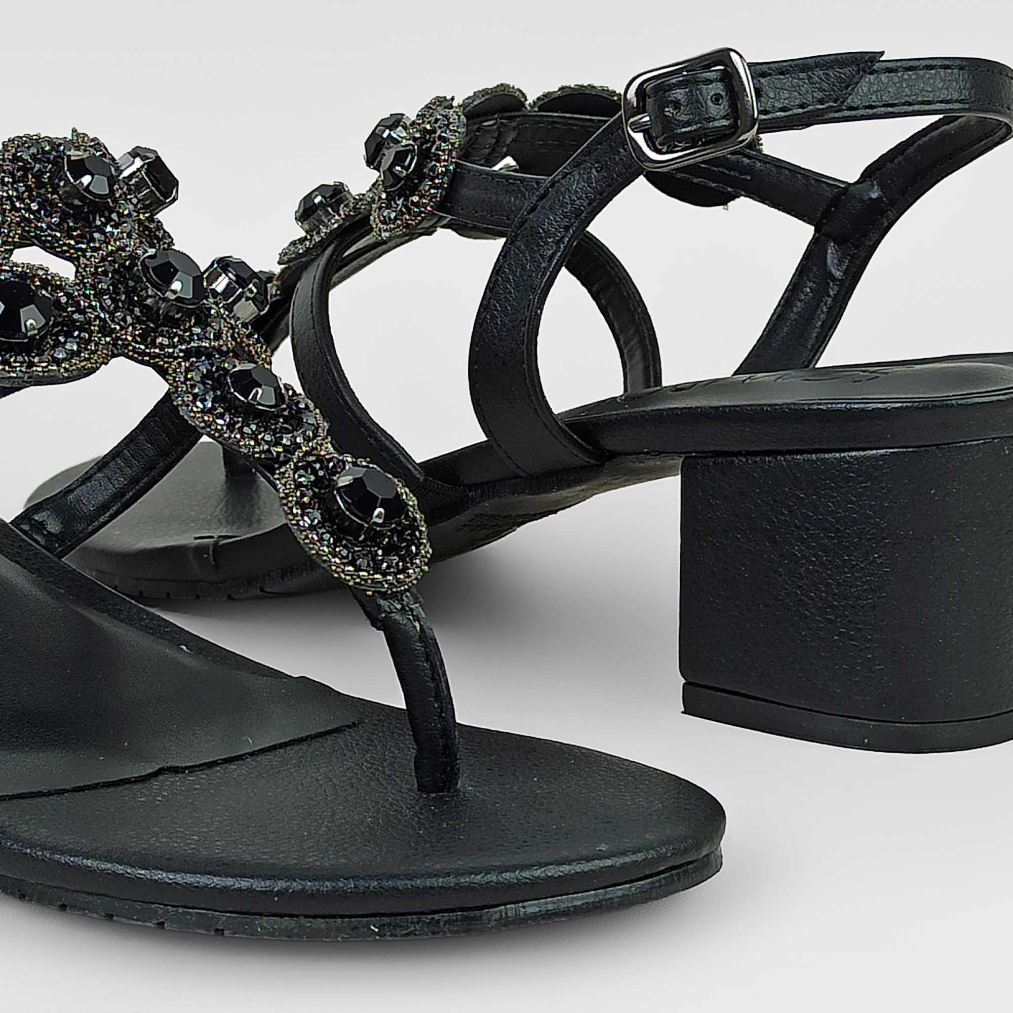 sandalia-salto-medio-grosso-bico-redondo-preto-20813002_7