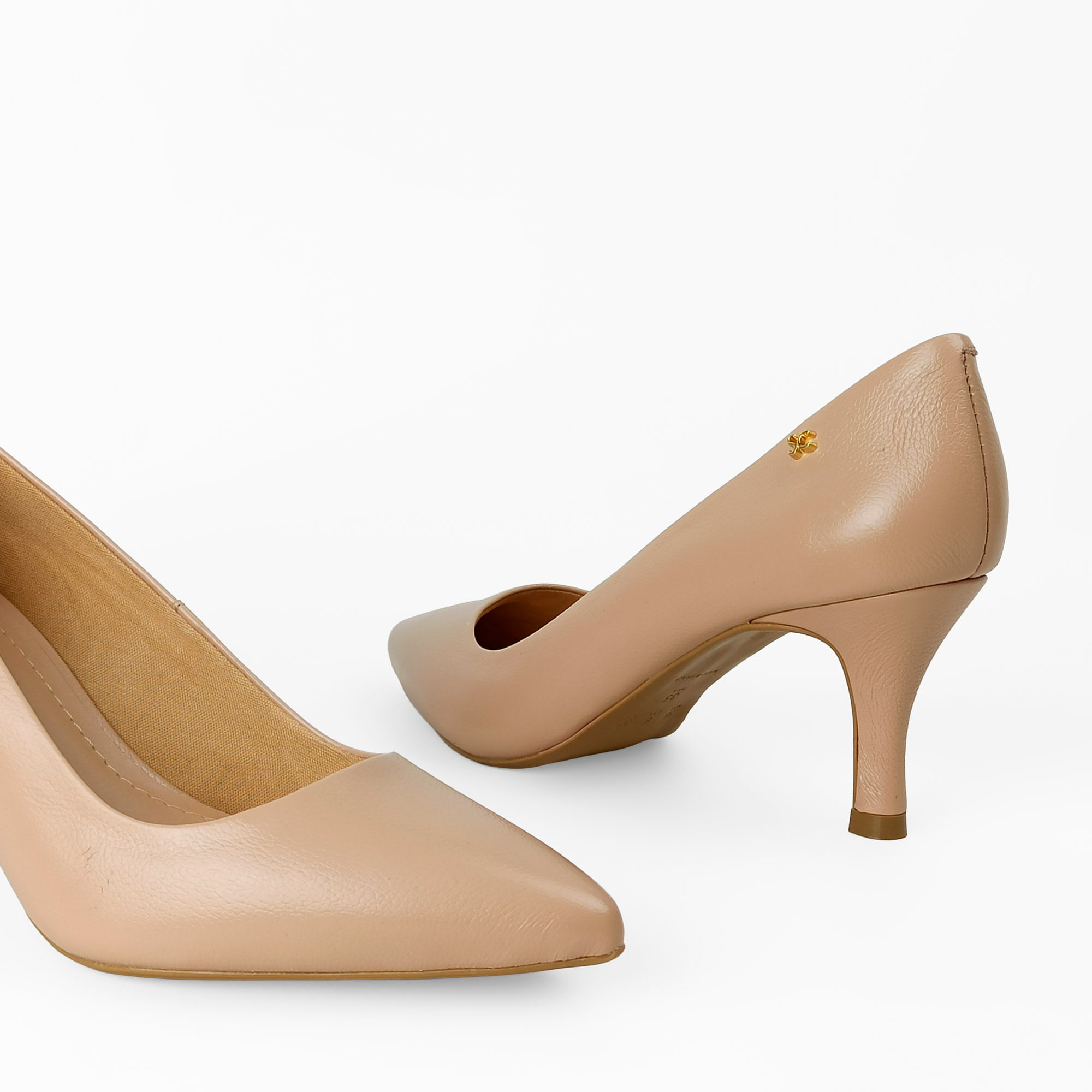 scapin-couro-salto-baixo-fino-bico-fino-nude-12700092_6