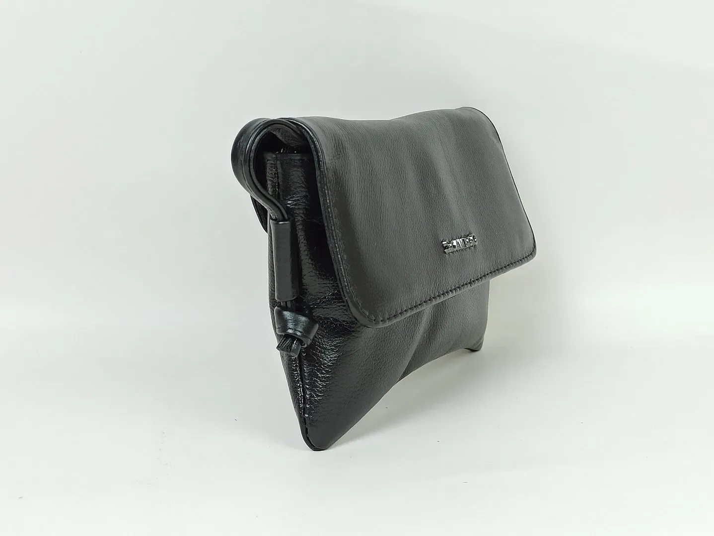 bolsa-transversal-couro-pequena-preta-b199205_2